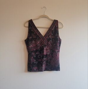 paisley inspired black and red Tahari top